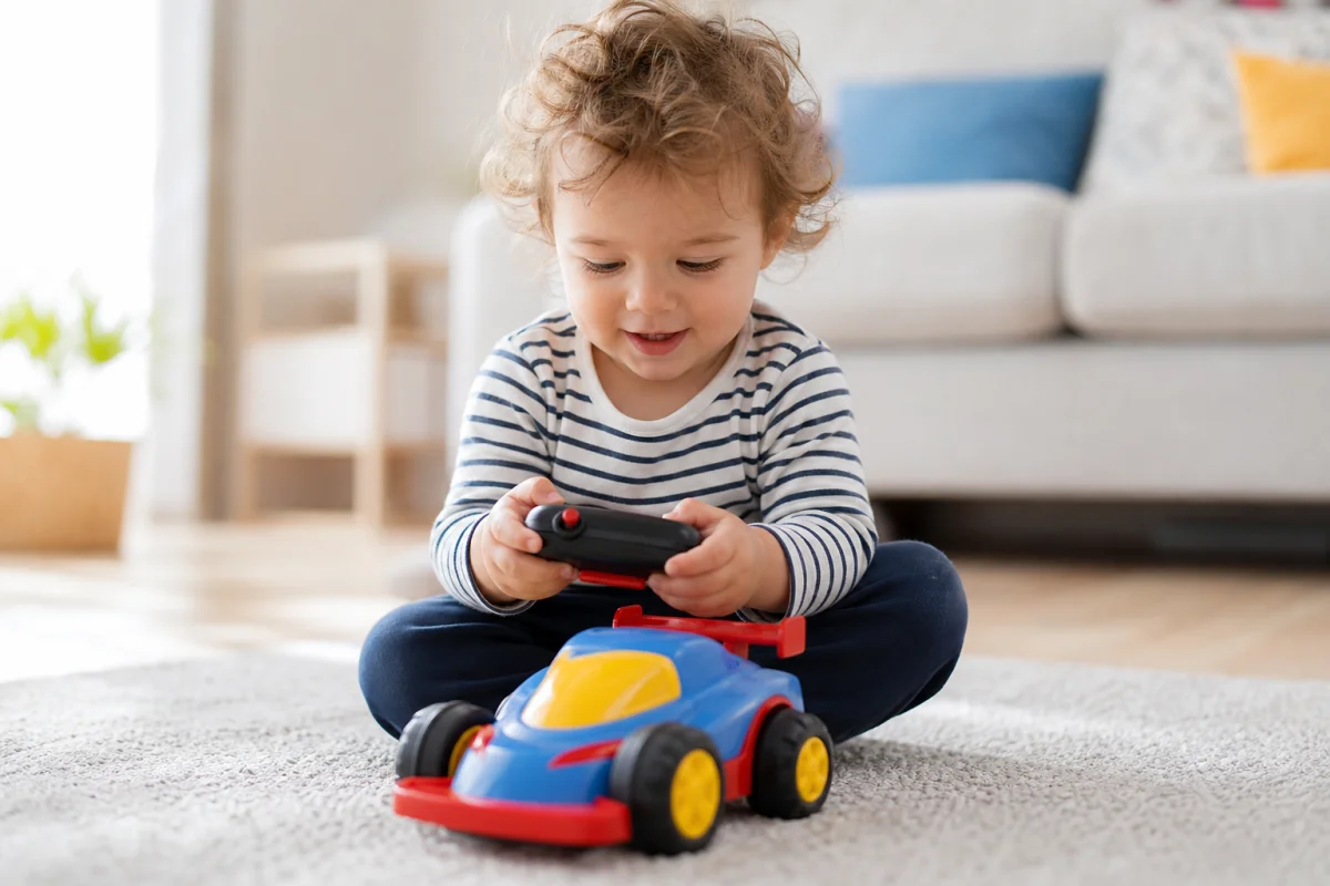 voiture télécommandée 2 ans